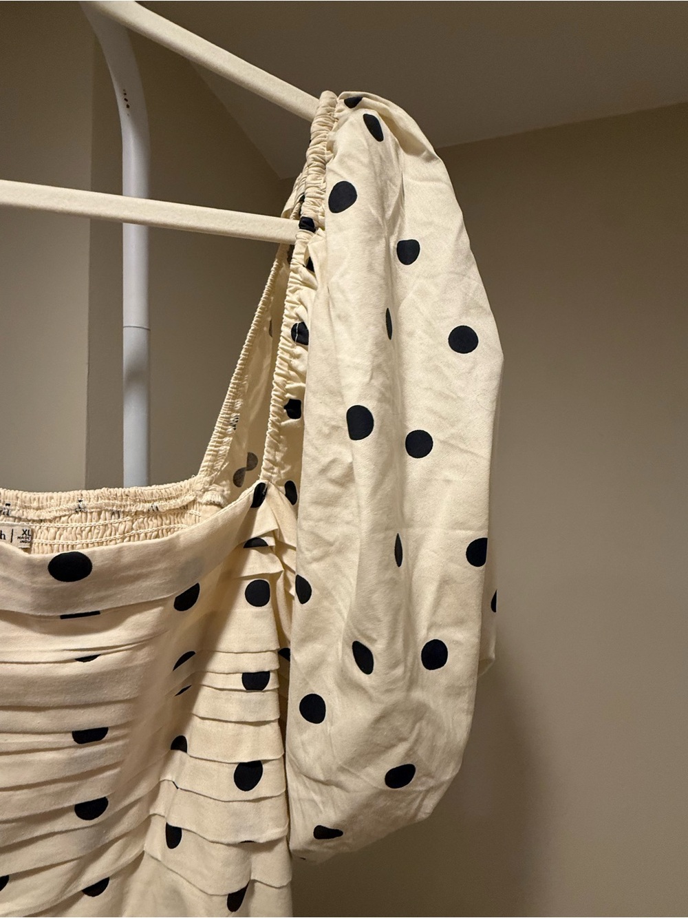 Abercrombie & Fitch Cream Midi Dress with Black Polka Dots - Picture 4 of 4